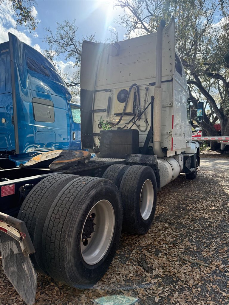 2013 Volvo VN - Photo 6
