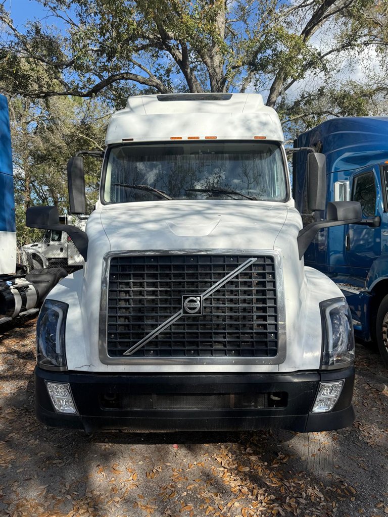 2013 Volvo VN